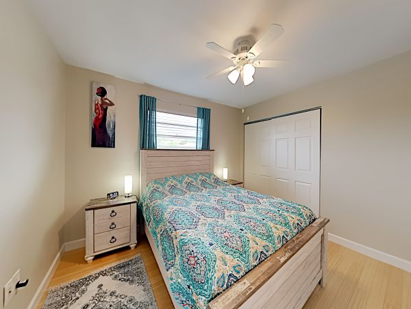 Anna Maria Island Holmes Beach Home 1007596