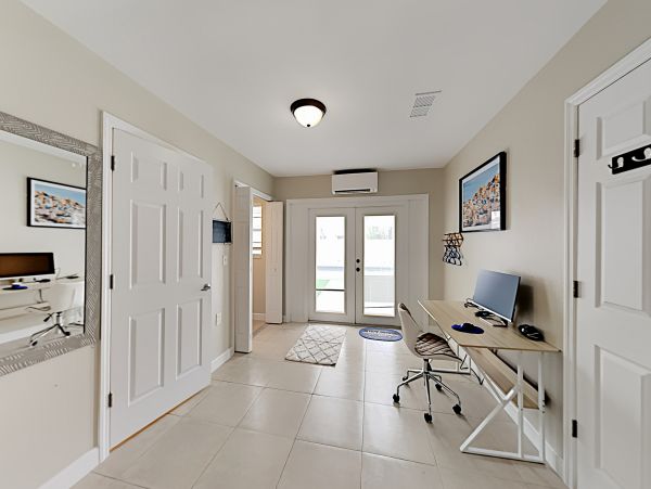 Anna Maria Island Holmes Beach Home 1007596