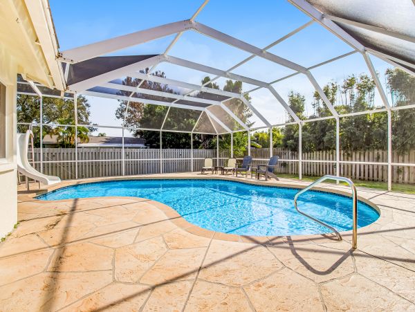 Sprawling Upscale Ranch Home – Perfect Family Getaway Near the Beach