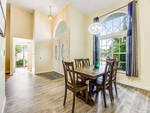 Sprawling Upscale Ranch Home – Perfect Family Getaway Near the Beach