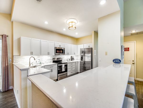 Sprawling Upscale Ranch Home – Perfect Family Getaway Near the Beach