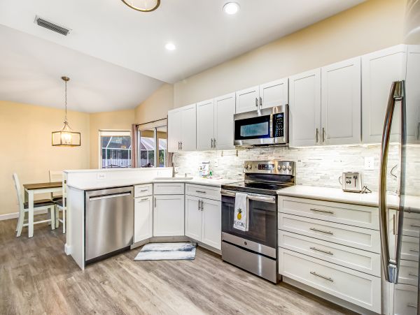 Sprawling Upscale Ranch Home – Perfect Family Getaway Near the Beach