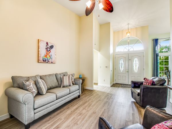 Sprawling Upscale Ranch Home – Perfect Family Getaway Near the Beach