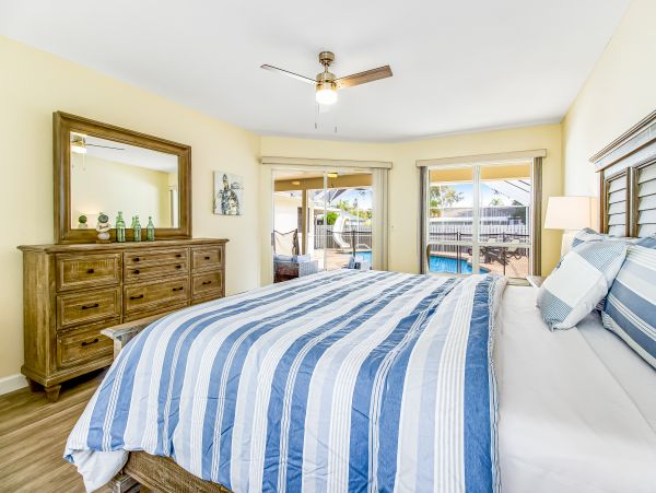 Sprawling Upscale Ranch Home – Perfect Family Getaway Near the Beach