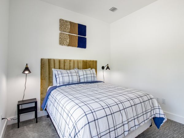 Anna Maria Island Holmes Beach Home 1007599