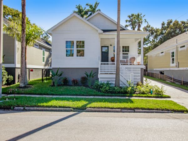 Anna Maria Island Holmes Beach Home 1007599