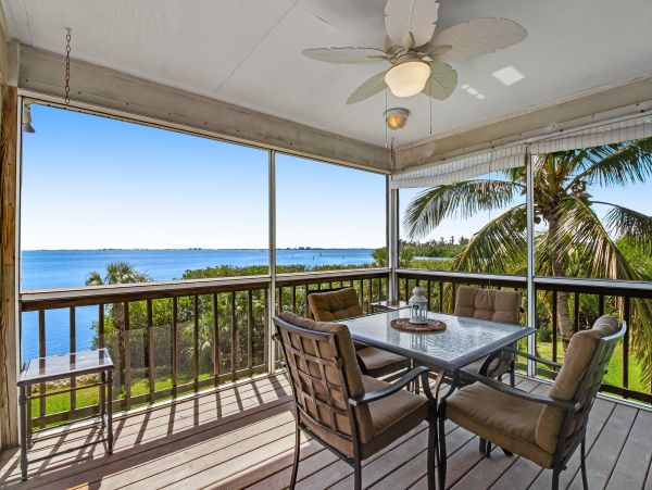 Anna Maria Island Holmes Beach Home 1007600
