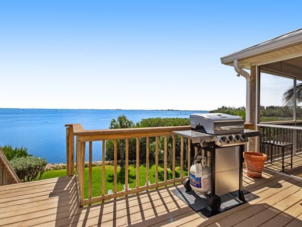 Anna Maria Island Holmes Beach Home 1007600