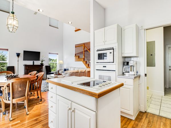 Anna Maria Island Holmes Beach Home 1007600