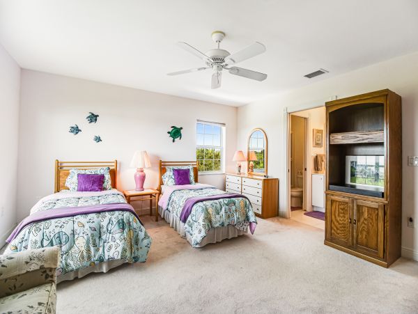 Anna Maria Island Holmes Beach Home 1007600