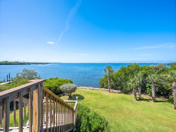 Anna Maria Island Holmes Beach Home 1007600