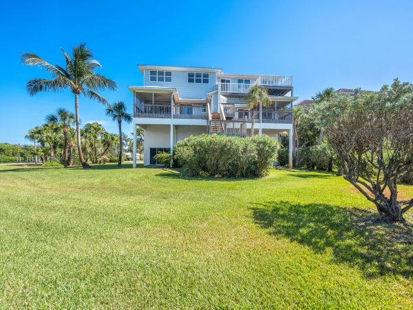 Anna Maria Island Holmes Beach Home 1007600