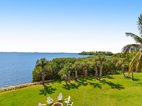 Anna Maria Island Holmes Beach Home 1007600