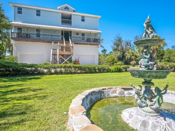 Anna Maria Island Holmes Beach Home 1007600