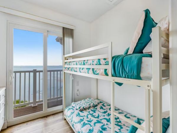 Bay View Three Bedroom Vacation Home in Bradenton