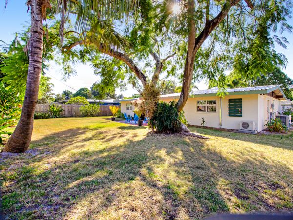 Anna Maria Island Holmes Beach Home 1007604