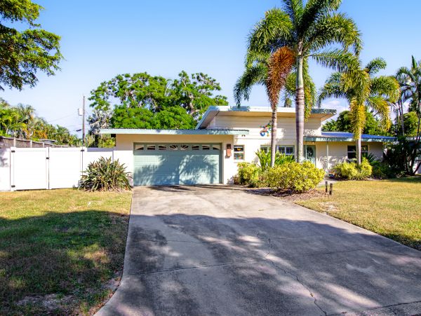 Anna Maria Island Holmes Beach Home 1007604