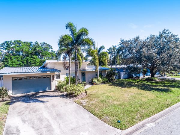 Anna Maria Island Holmes Beach Home 1007604