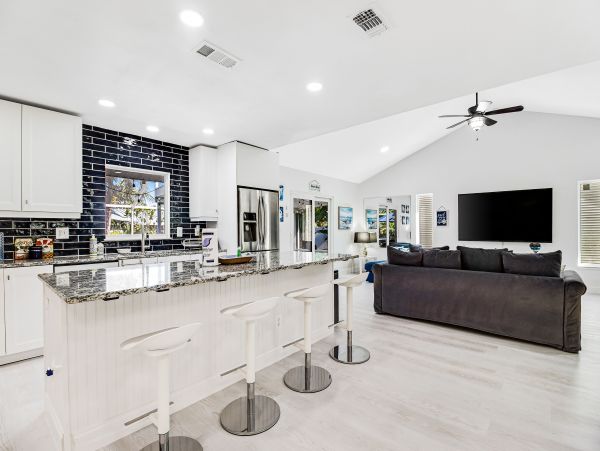 Pool Vacation Home in Bradenton Sleeps 12