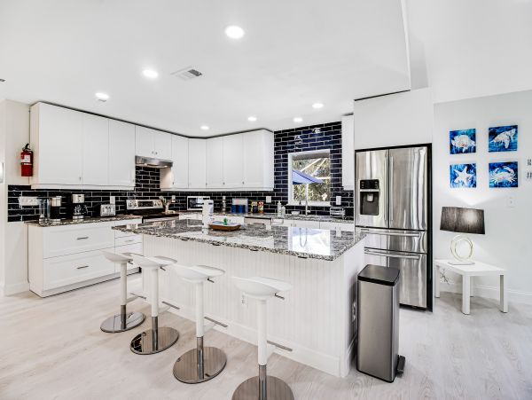 Pool Vacation Home in Bradenton Sleeps 12