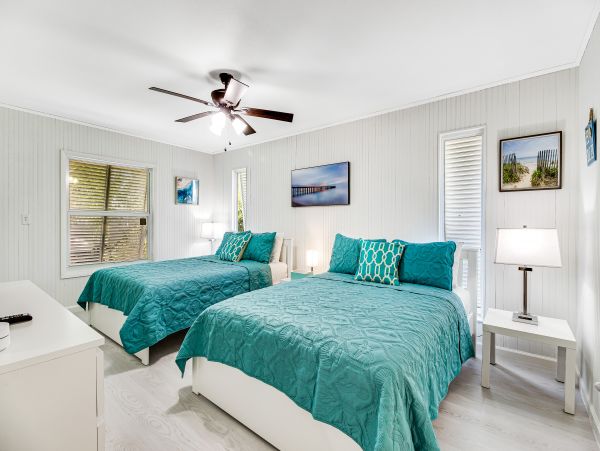 Pool Vacation Home in Bradenton Sleeps 12
