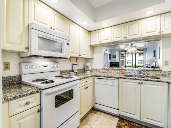 Anna Maria Island Holmes Beach Condo 1007606