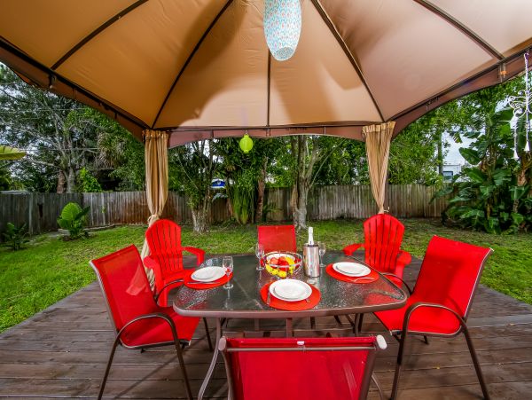 What A Charmer Vacation Rental in Bradenton