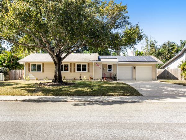 Anna Maria Island Holmes Beach Home 1007608
