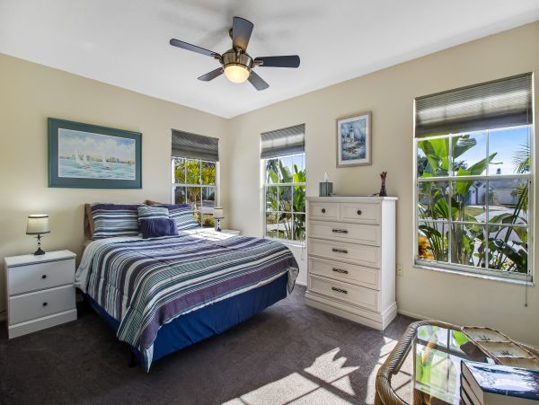 Anna Maria Island Holmes Beach Home 1007609