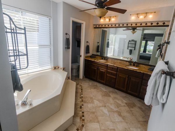 Anna Maria Island Holmes Beach Home 1007615