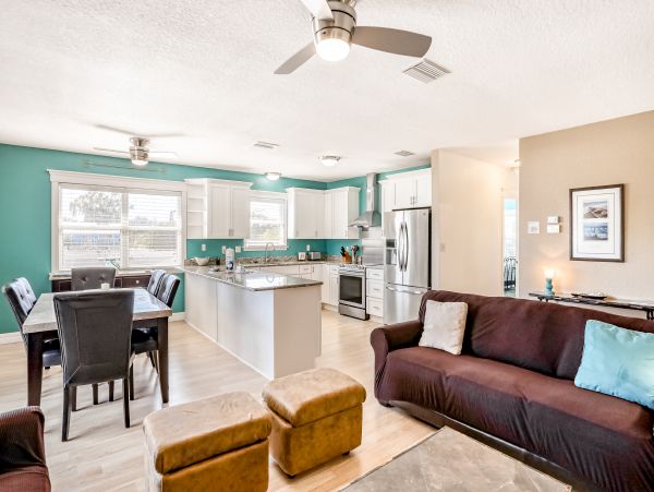 Anna Maria Island Holmes Beach Home 1007616