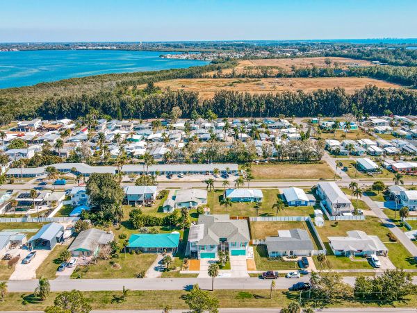 Anna Maria Island Holmes Beach Home 1007616
