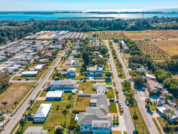 Anna Maria Island Holmes Beach Home 1007616