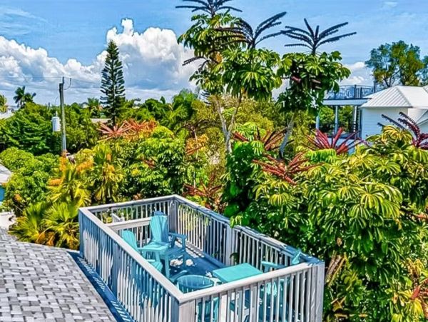 Bradenton Beach Three Bedroom Rental Home - Your Coastal Getaway!