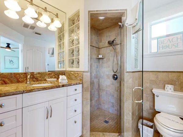 Bradenton Beach Three Bedroom Rental Home - Your Coastal Getaway!
