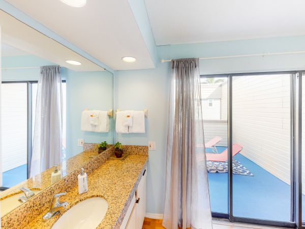 Anna Maria Island Holmes Beach Home 1007618