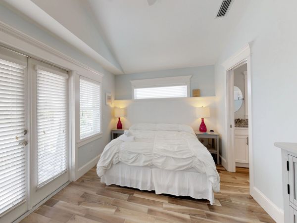Anna Maria Island Holmes Beach Home 1007623