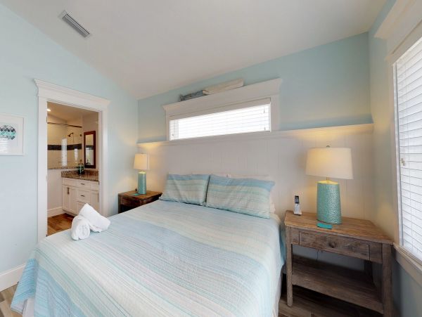 Anna Maria Island Holmes Beach Home 1007623