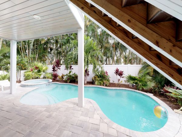 Anna Maria Island Holmes Beach Home 1007623