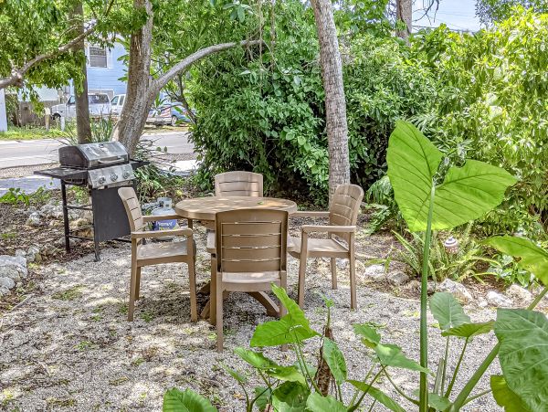 Holmes Beach Single Level Duplex with Private Pool Short Walk to Beach