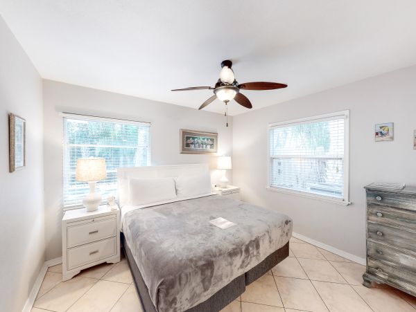 Anna Maria Island Holmes Beach Home 1007625
