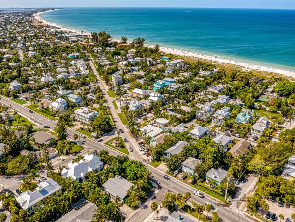 Anna Maria Island Holmes Beach Home 1007625