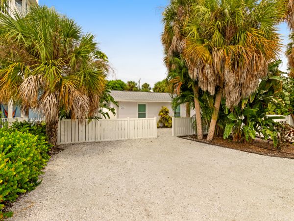 Anna Maria Island Holmes Beach Home 1007627