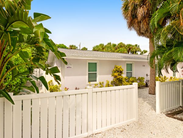 Anna Maria Island Holmes Beach Home 1007627