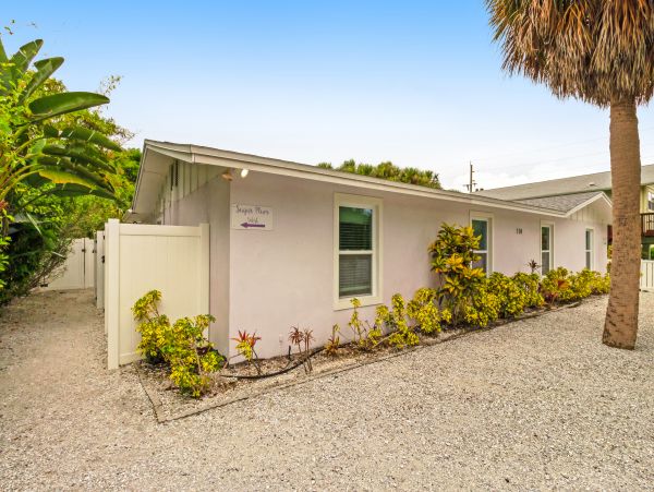 Anna Maria Island Holmes Beach Home 1007627