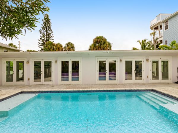 Anna Maria Island Holmes Beach Home 1007627