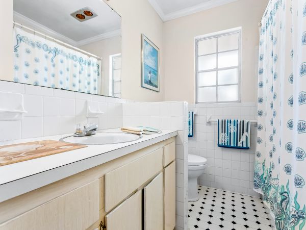 Anna Maria Island Holmes Beach Home 1007629