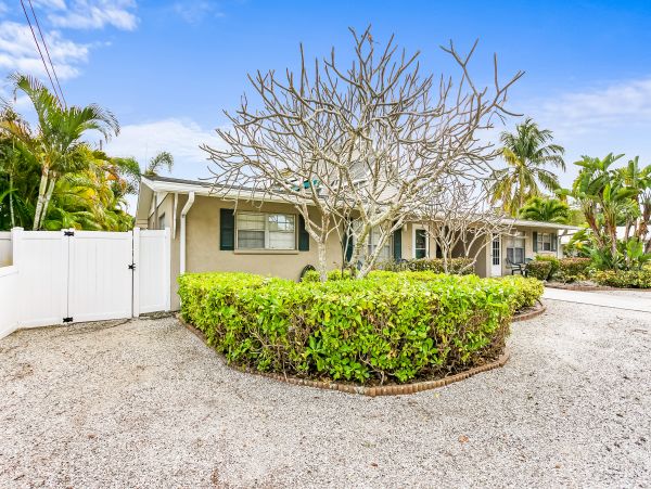 Anna Maria Island Holmes Beach Home 1007629