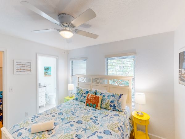 Anna Maria Island Holmes Beach Home 1007630