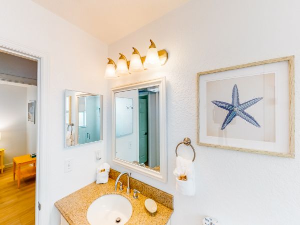 Anna Maria Island Holmes Beach Home 1007630